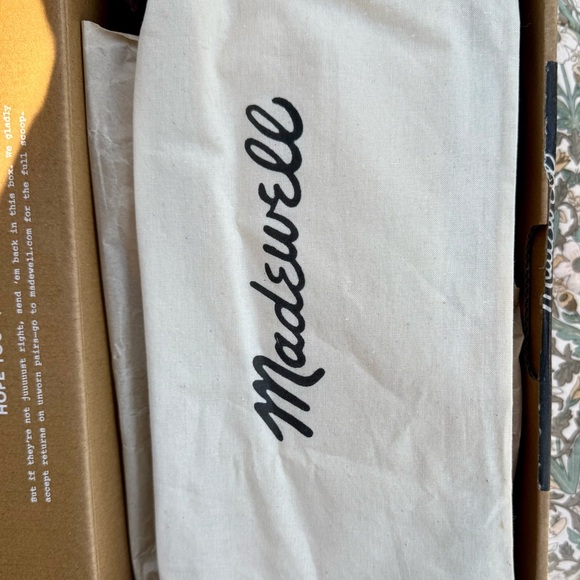 The Leather Nettie Heeled Mary Jane - Picture 9 of 13